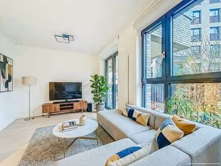 appartement récent dans un écrin de verdure.