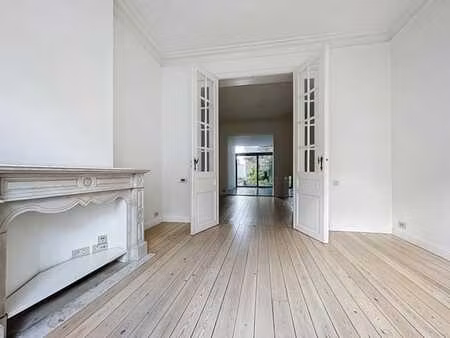 élégant appartement avec jardin proche des étangs d’ixelles