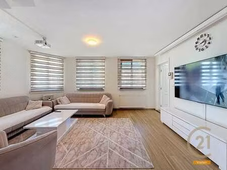 immeuble de rapport - duplex 2 chambres + rdc commercial