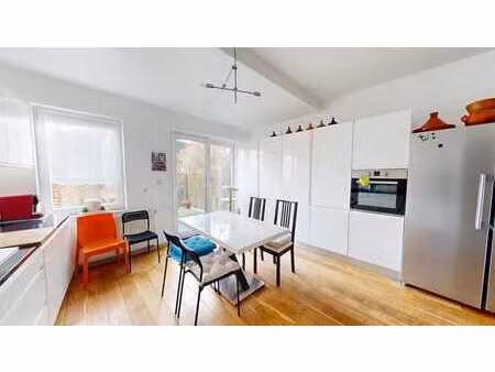 maison 3 chambres  jardin  terrasses et garage - bempt