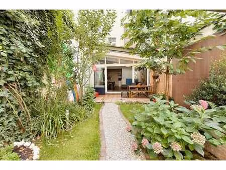 quartier eu  maison rénovée 6ch + maison arrière + garage