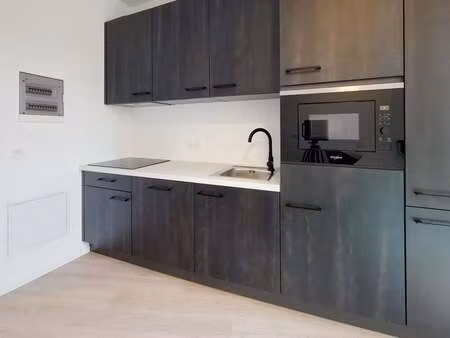 appartement à louer à antwerpen € 735 (llwyf) - syus housing | zimmo