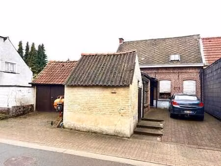 charmante maison dans un environnement verdoyant et paisible