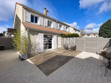 a vendre maison de 5 pièces de 86 m2 à plaisir - quartier de la bretechelle