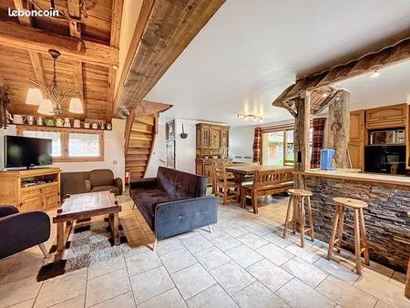 chalet 7 pièces 118 m²