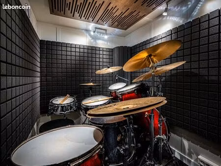 studio musique insonorisé premium – accès 7j/7 24h/24 – cabines 5 et 6 m² – marcoussis