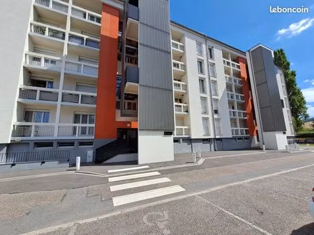 appartement 5 pièces 78 m²