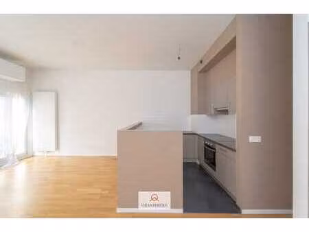 lichtrijk appartement vlakbij kouter