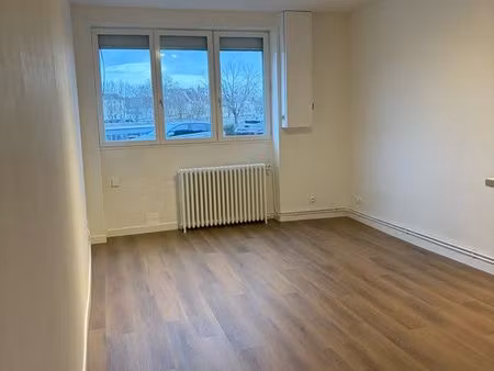 f2 rdc quartier île st laurent