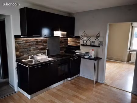 f3 au rdc avec cuisine équipée et fibre optique