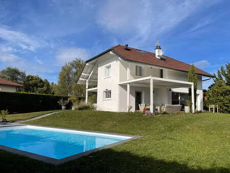 maison divonne les bains 191.90 m2