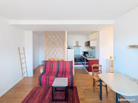 studio 1 pièce 32 m²