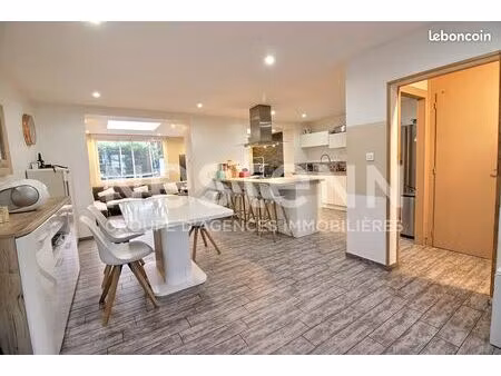 maison 6 pièces 122 m²