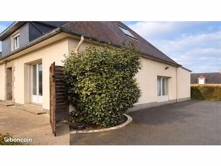 maison 8 pièces 150 m²