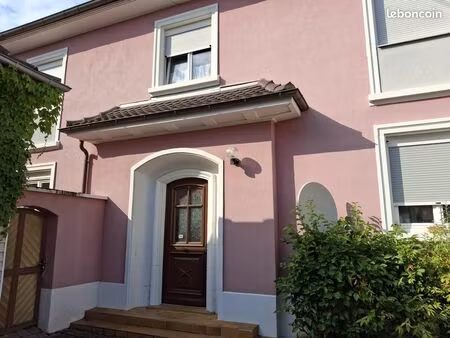 lauterbourg  centre-ville appartement 3/4 pièces