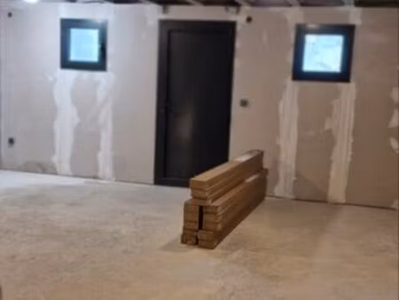 local stockage jusqu a 160 m2