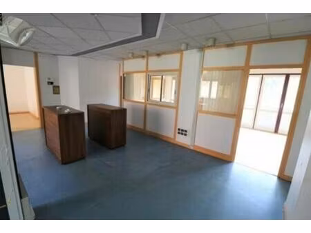 location immeuble 700 m² à villefranche-sur-saône (69400)