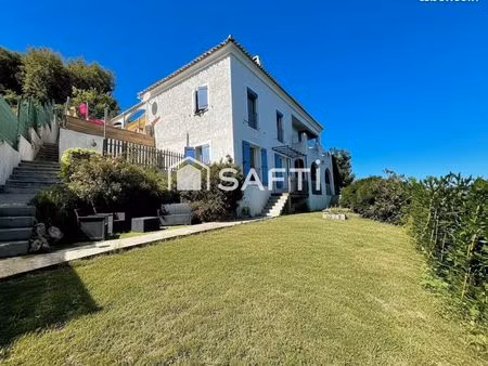 maison 6 pièces 213 m²