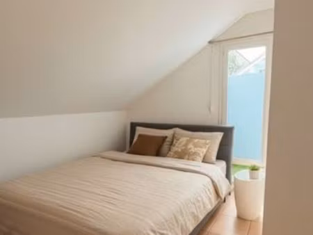 t2 rénové avec balcon - résidence le grand bleu : calme avec piscine