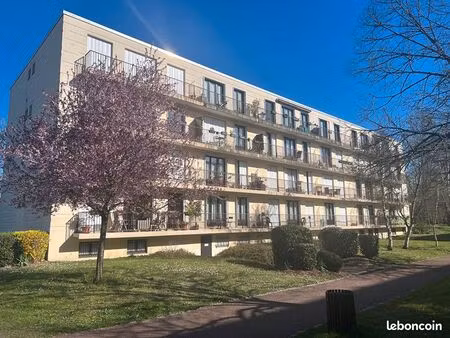 appartement 4 pièces 80 m²