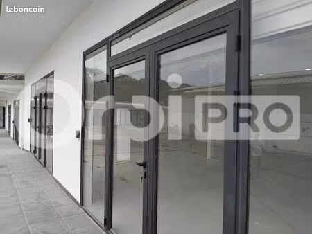 local commercial 115 m²