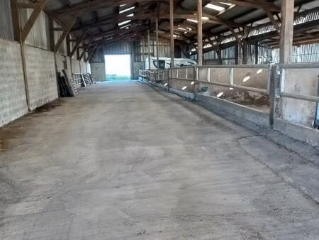 bâtiment sur 6 are de terre