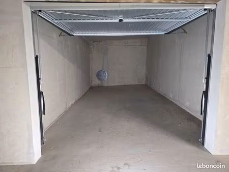 garage/box 27m2