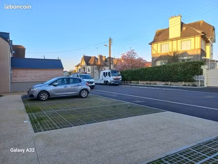 vente place de parking extérieure