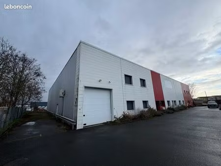 local d'activite 1100 m² le mans