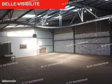local d'activité 270 m²