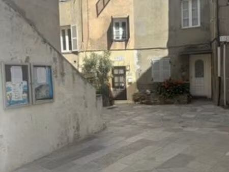 maison de pêcheur du xvie siècle – vieilles pierres – port de saint‑florent