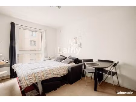 appartement 1 pièce 18 m²