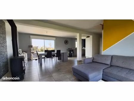 maison 5 pièces 104 m²