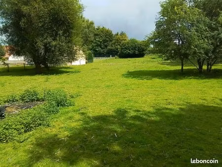 vend terrain à bâtir