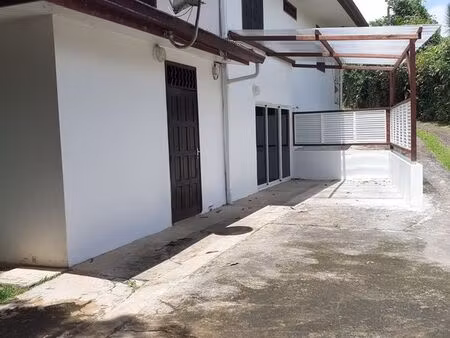 t3 à louer à roura (bourg)