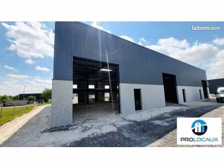 local d'activite 340 m² saint sauveur