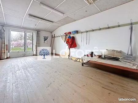 maison 3 pièces 110 m²