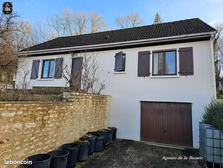 maison de ville 1 pièce 120 m²