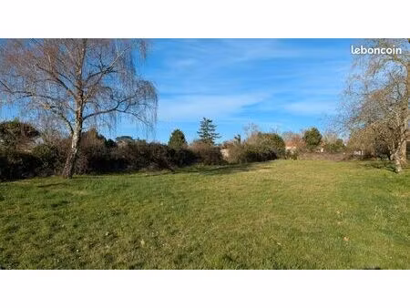 terrain 1289 m2 à verrines sous celles