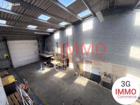 local industriel 320 m²