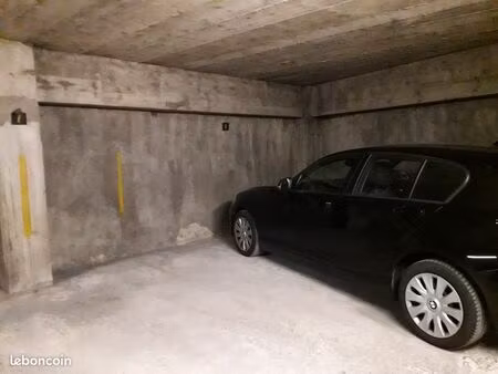 place  7 montée kubler