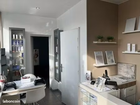 local commercial 70 m² pavilly