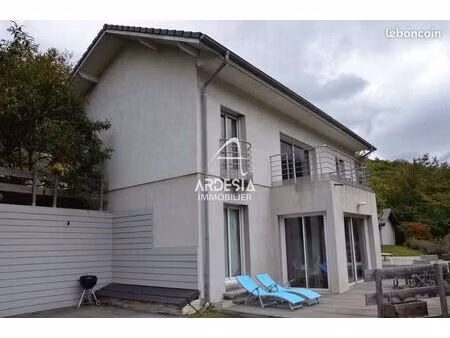 maison 4 pièces 136 m²