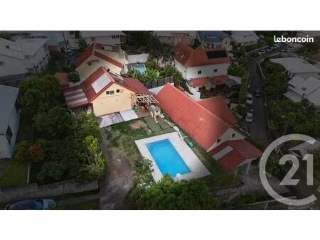 villa 5 pièces 111 m²