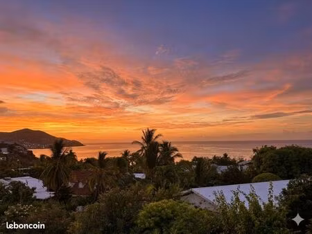 grande villa avec dépendances dans un lotissement sécurisé à boucan