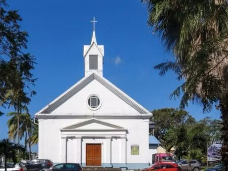 terrain sainte suzanne