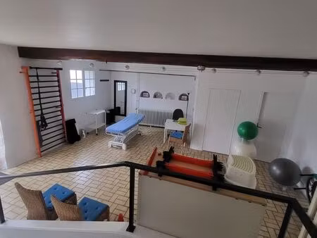 local paramédical 45 m²