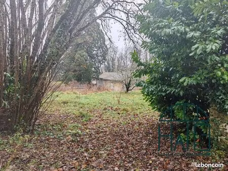 terrain 1 682 m² chalus