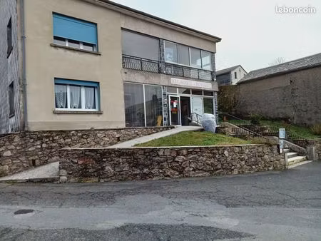 boulangerie de village avec habitation