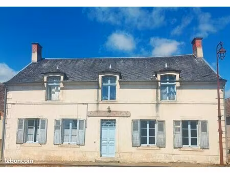 maison 10 pièces 230 m²